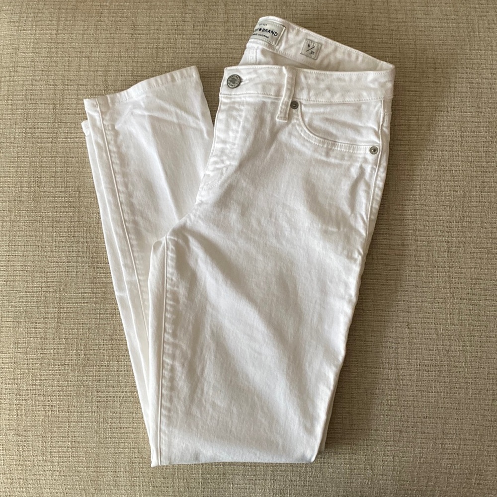 White Lucky Brand skinny jeans